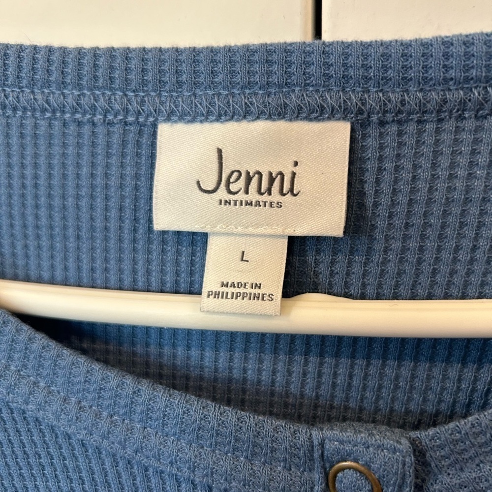 B3.08 NWT. Jenni Intimates Moonlight Blue Thermal Sleep shirt Sz L - Picture 3 of 3